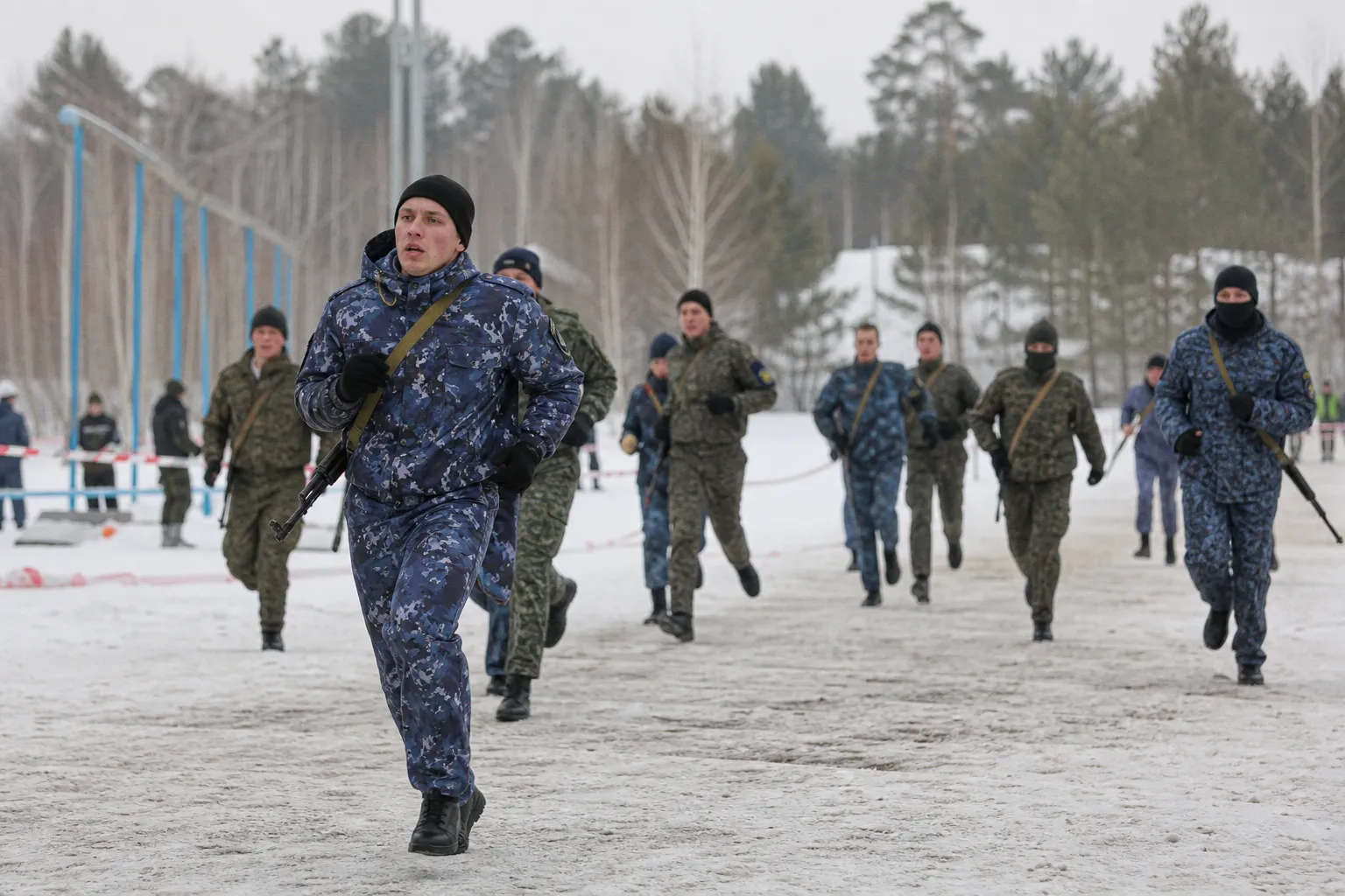 Народные полицейские военно-спортивные игры 2026 года: захватывающие соревнования по кроссу, бегу с оружием и